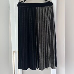 OAK + FORT Black Velvet A-Line Skirt